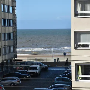 Appartement Lichtrijk 2-slaapkamerappartement Met Zeezicht En Gratis Parking 