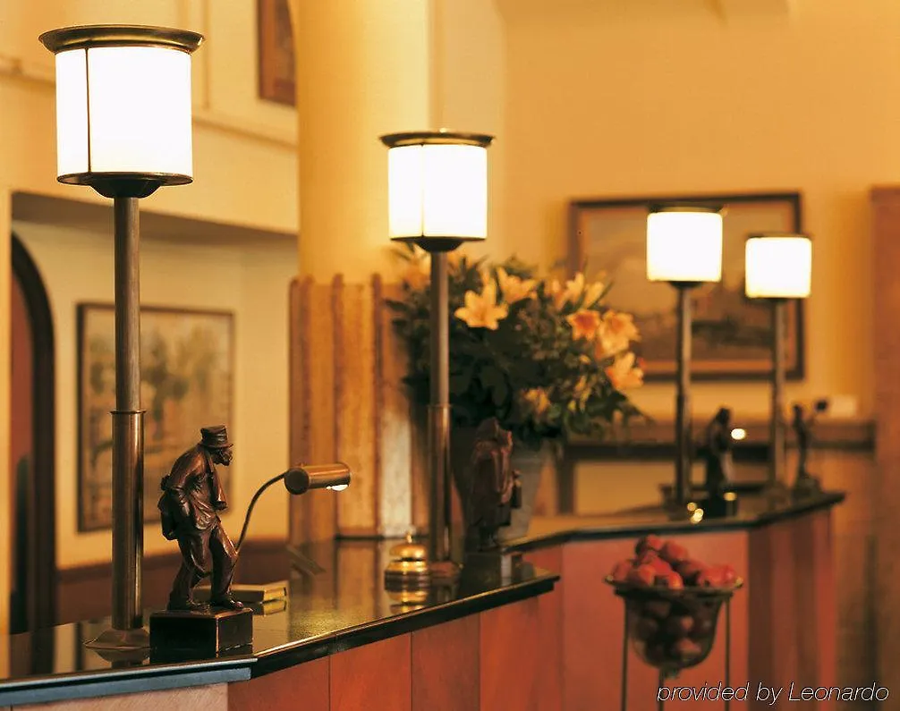 Nh Amsterdam Schiller Hotel